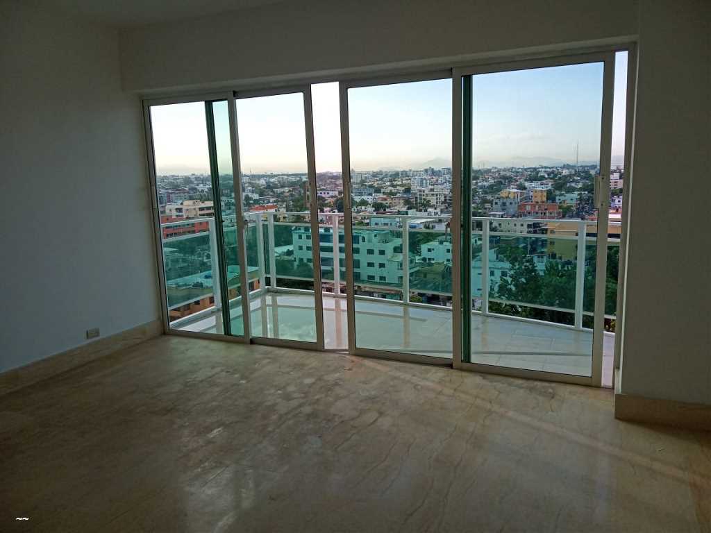 Apartamentos en Venta Evaristo Morales, Distrito Nacional