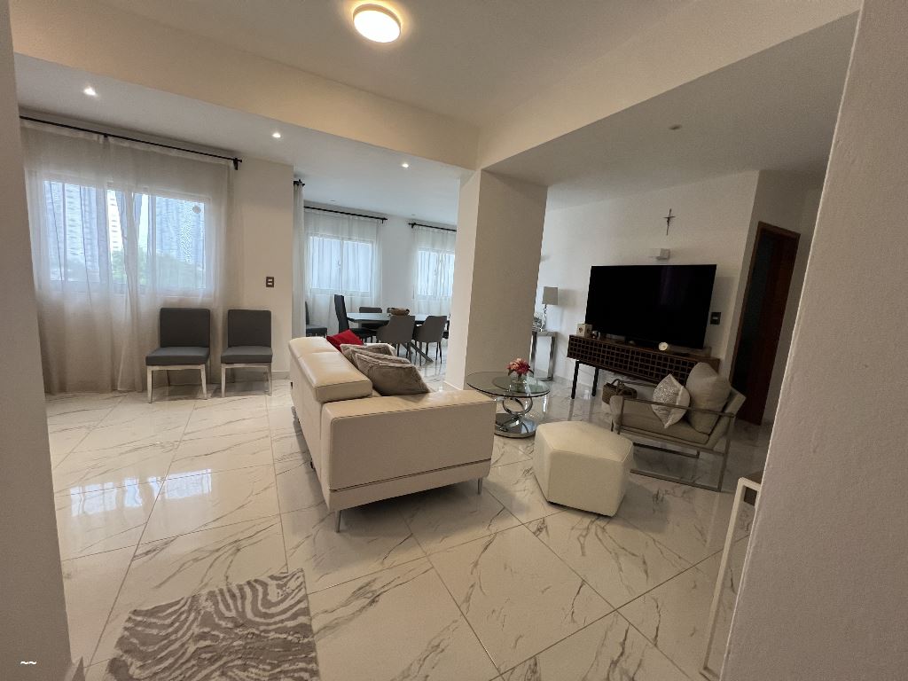 Apartamentos en Venta Los Cacicazgos, Distrito Nacional