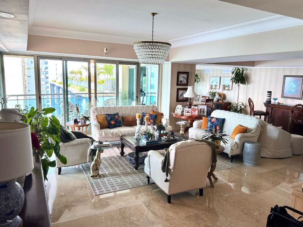 Apartamentos en Venta Aut. 30 De Mayo , Distrito Nacional