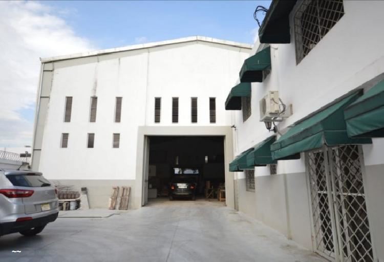 Naves en Venta Villa Aura, Distrito Nacional