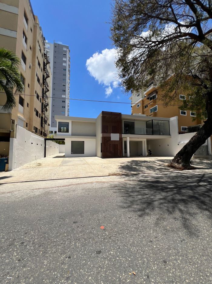 Locales en Venta La Julia, Distrito Nacional