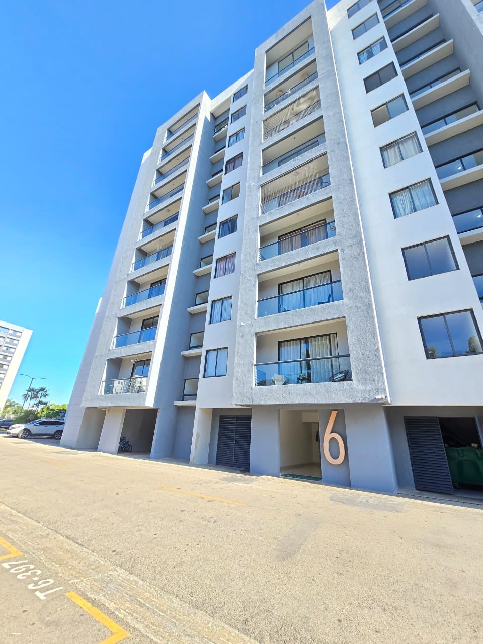 Apartamentos en Venta Av. Hispanoamericana, Santiago