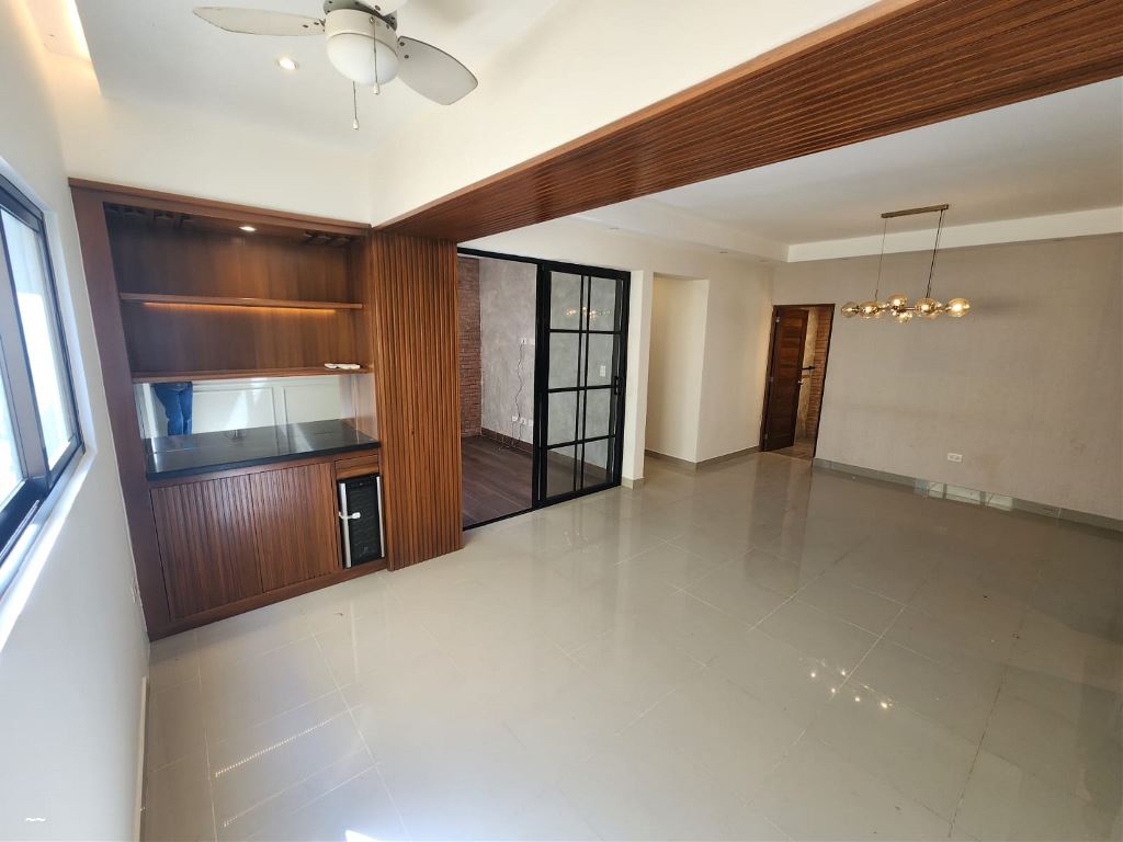 Apartamentos en Venta Evaristo Morales, Distrito Nacional