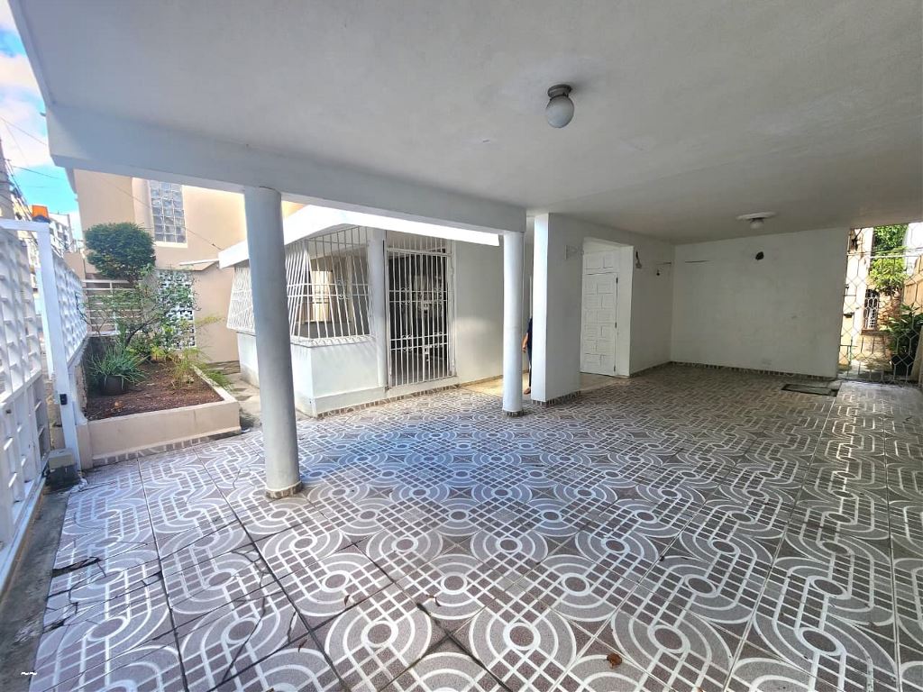 Casas en Venta Evaristo Morales, Distrito Nacional