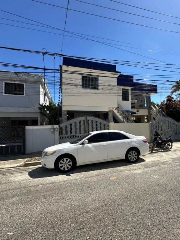 Casas en Venta Ave. Bartolomé Colón, Santiago