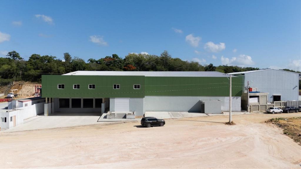 Naves en Venta Aut. Duarte, Distrito Nacional